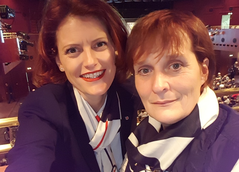 Rotkreuzschwestern auf dem Neujahrsempfang der Stadt Neustadt an der Weinstraße. Rechts Claudia Frischauf, Leiterin Ambulanter PflegeService Neustadt.