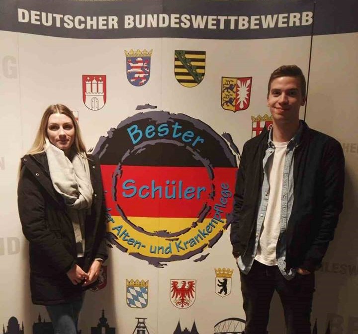 Schüler des Bildungszentrums für Gesundheitsberufe am DRK Krankenhaus Hachenburg beim Vorentscheid zum Wettbewerb 